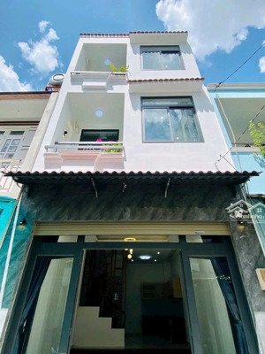 cần tiền bán gấp nhà hồ văn huê -p.9 -phú nhuận gần chợ nguyễn đình chiểu. giá 3tỷ100 cho thuê 20tr