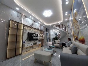 bán siêu phẩm chân dài kinh doanh được ngay mặt hẻm lớn 403 trần thi năm tân chanh hiệp q12