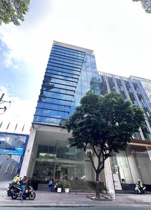 bán tòa nhà khan hiếm mặt tiền lê đại hành, quận 11 - dt:9x25m - hầm 7t - hđt:300trđ - giá 135 tỷ