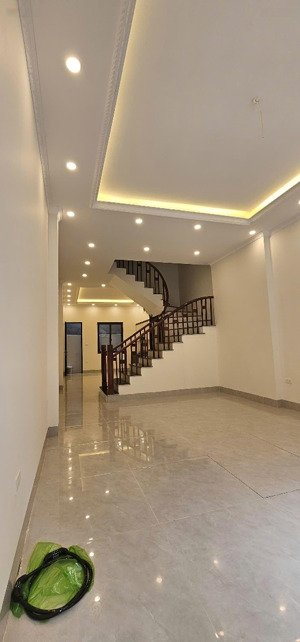 bán nhà ngô gia tự, 52m_4 ngủ,mới tinh,gần ô tô tránh, chỉ 6.65 tỷ