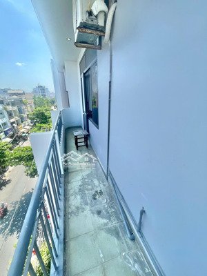 cần cho thuê gấp phòng tách bếp, ban công, giá chỉ 4,9 triệu/tháng ở đường đinh bộ lĩnh, bình thạnh