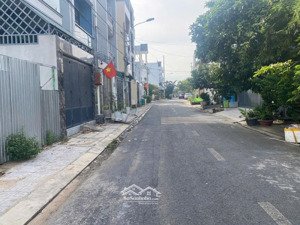 bán nhà 3 tầng , 6,1 tỷ tại hoàng hữu nam, long thạnh mỹ, q9, hcm đẹp xuất sắc