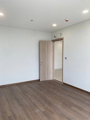 chính chủ cần bán gấp căn 2n2vs 77m2, tầng trung tại khai sơn city, ngọc thụy, long biên, hà nội.