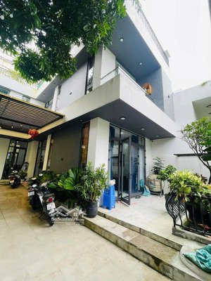 bán căn biệt thự 3 tầng 200m2 đường trần kim xuyến - hoà xuân"giá mua là có lời ngay"