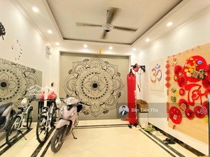 chỉ với 8 tỷ có ngay nhà 5t bát khối - dân xây, gara ô tô, full nội thất