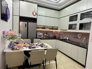 Bán nhà Hồng Mai 40m2 nhà rộng thông thoáng cách oto 30m 8.8 tỷ