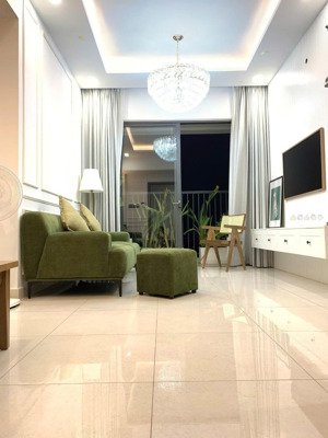 cô chủ cần bán gấp ch the pegasuite 1 tại tạ quang bửu q. 8, dt 68m2, gồm 2pn 2wc, giá 1 tỷ 980