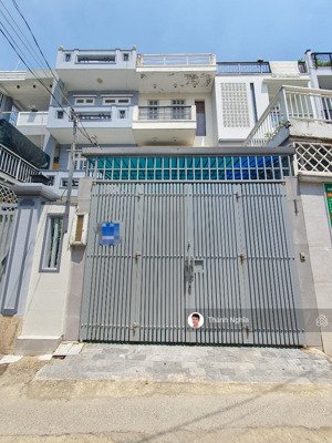 hiếm! bán gấp nhà 3 tầng 4.2x18.8m 79m2, ô tô đậu trong nhà, hẻm thông chỉ 8.x tỷ