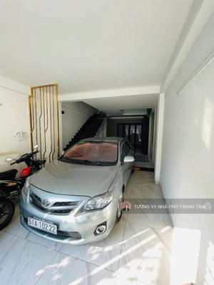 xe hơi ngủ trong nhà ngay trung tâm bình thạnh - dt: 4,3mx14,8m cn: 65,2m²- 4 tầng- chỉ 12,9 tỷ tl.