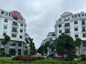 quỹ căn đẹp giá tốt kđt kiến hưng luxury. trục đường thông 15m, 73m2, chào 21 tỷ còn thương lượng