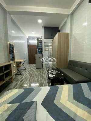 chdv cho thuê, full nội thất, hxh, võ văn kiệt, cầu kho, q1, 15m2, 6tr/tháng.