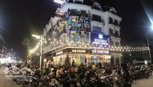 cho thuê nhà lô góc kinh doanh mặt phố trần văn lai,mặt tiền lô góc:22m,diện tích tổng :800m2,4tâng