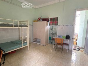 cần bán gấp căn hộ chung cư tại quận 1 !!! sổ sẵn sang tên công chứng ngay !!