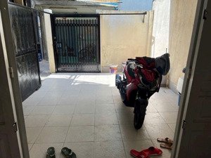 quận 8 - hàng hiếm , ngay bình đông, lương văn can, cách quận 5 chỉ cây cầu - 88m2 - không lg