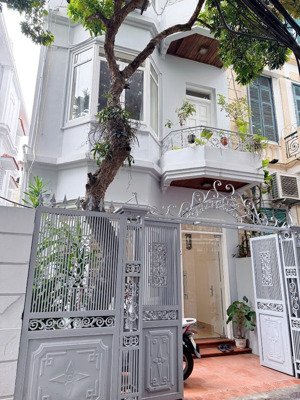 cho thuê nhà nguyên căn tô ngọc vân giá cực tốt