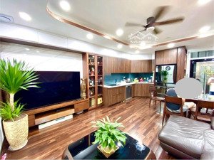 bán nhà nguyễn khánh toàn, cầu giấy. phân lô ô tô đỗ cửa. 48m2/5t giá chào 12tỷ