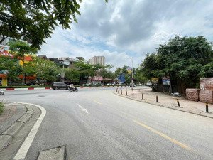 bán nhà phố ngọc trì thạch bàn 40m2, 5.4 tỷ, 5 tầng, mặt tiền 5m, 2 thoáng, gần ô tô