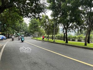 hot!!! phải nhanh mới kịp!!! nhà 4 tầng vị trí đắc địa lê văn sỹ trung tâm q3, giá chỉ nhỉnh 5 tỷ