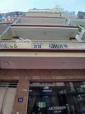 bán nhà lý nam đế - tòa nhà 6 tầng thang máy siêu vip - 15m ra mặt phố - ngõ thông - ô tô đỗ cửa