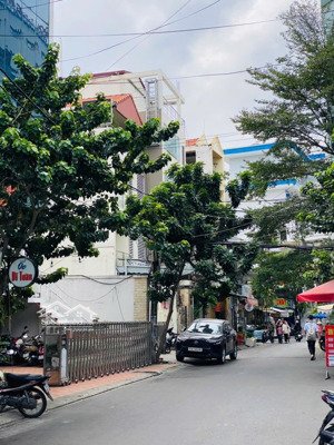 bán nhà 4 tầng 4m*17m hđt 30tr/tháng hẻm xe tải nguyễn gia trí phường 25 bình thạnh 13,6 tỷ còn bớt