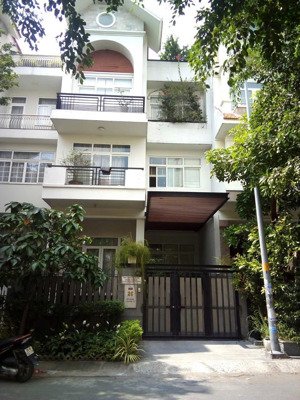 tin thật,chỉ 36 tỷ sở hữu biệt thự đường 11 khu him lam p.tân hưng quận 7 .dt: 7,5x20m2.hầm 4 tầng.