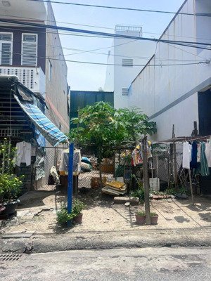 bán đất tái định cư hòn rớ 1 đã có sổ sẵn giá chỉ 3 tỉ 450 triệu.