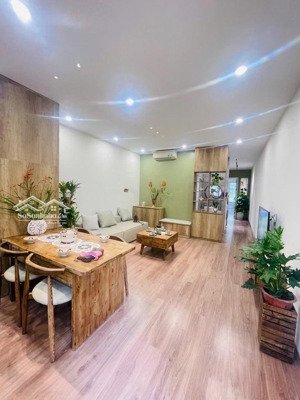 chính chủ cần bán nhà thái thịnh - sổ 51m2 - 3 ngủ - 2 thoáng - cách ô tô 50m - nhỉnh 6 tỷ