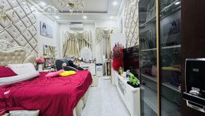 bán nhà quận 8, cao lỗ, hxh vào nhà 65m2 4 tầng sát parc mall, wc khép kín nhỉnh 8 tỷ hoàng công đu