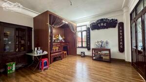 BÁN NHÀ DÂN XÂY 3 THOÁNG, NỞ HẬU HOA HẬU GIA THỤY 85M, 4T, MT7M, GARA, Ô TÔ THÔNG, TRÁNH.