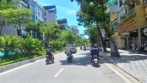 mặt phố lạc long quân, tây hồ, 120m*8t, 79 tỉ. gara, thang máy.
