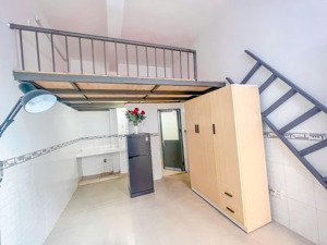 phòng trọ phạm đăng giảng_máy lạnh/cửa sổ trời siêu thoáng_giá 3tr3