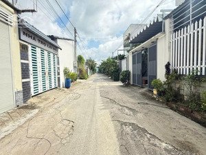 đất vị trí đẹp giá chỉ 2.5tỷ đường 6m gần trường an mỹ chợ phú mỹ vài trăm mét.