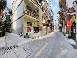 cần bán gấp nhà tân mai 40m2 sổ đỏ