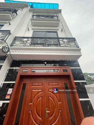 nhà riêng 4tx33m2 oto lùi cửa khu vực dân cư đông đúc - dân trí cao. giá đầu tư 3.35 tỷ