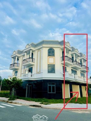 bán shophouse 3 tầng, 3pn, 3wc,vị trí tại khu tmtd bàu bàng, 100m2,giá 3.158 tỉ lh 