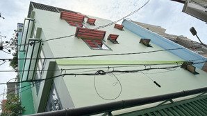 nhà 4 tầng, căn góc 2 mặt hẻm, gần sân bay, an ninh