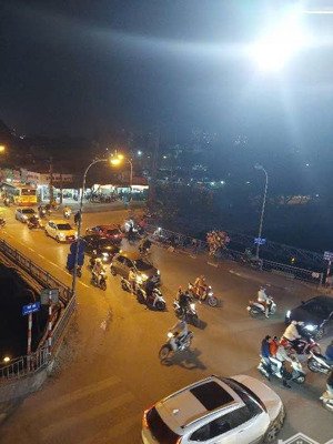 bán nhà mặt phố trịnh đình cửu 22/28m2, 3 tầng, mặt tiền 5.5m, vị trí đắc địa, giá 9.2 tỷ