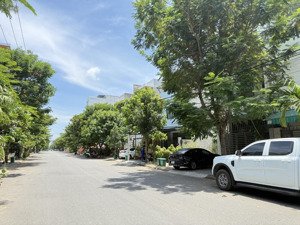 hiếm!còn sót duy nhất cặp đất đường 10m5 nghiêm xuân yêm xây cao tầng thông sông nam việt á giá tốt