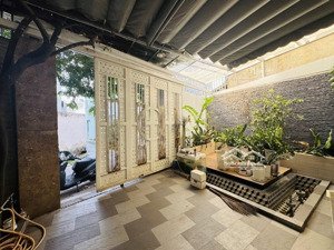 nhà góc 2 mặt tiền linh xuân, thủ đức 82m 4 tầng btct hẻm xe hơi thông chỉ 4,95 tỷ!!