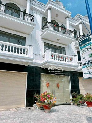 bán shophouse chính chủ tại thăng long central city, 3,9 tỷ, 100m2