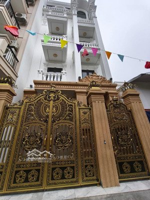 vip - bán nhà việt hưng - long biên