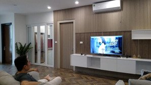 chính chủ cần bán căn hộ n09 thành thái. dt 119m2 gồm 3 ngủ, full nội thất. giá 9,5 tỷ