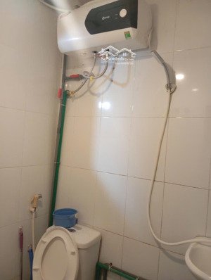 cho thue căn chung cư tòa c3 ngõ 815 giải phóng