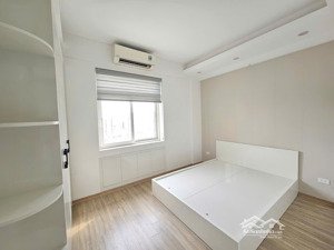 bán chung cư n03 trần quý kiên 61m2 2 phòng ngủ