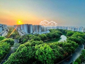 nhà mới 5x18 đẹp có thang máy đường nhựa 16m