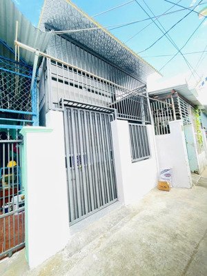 bán nhà mới hẻm xe máy phước long phường nam nha trang