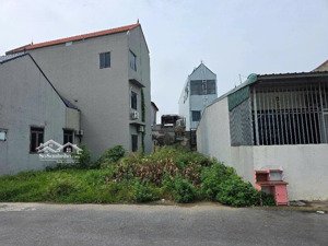 bán 108m2 đất đường oto trải nhựa view hồ cực đẹp tại gia lâm