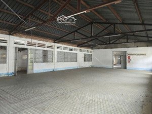 cho thuê tại tôn thất thuyết, quận 4, hồ chí minh với diện tích lên đến 10000m2
