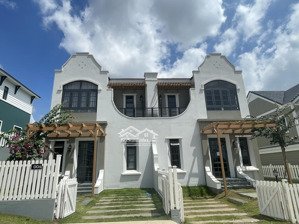 căn biệt thự song lập 10x20 giá rẻ nhất novaworld phan thiết chỉ 5.35 tỷ cần bán nhanh