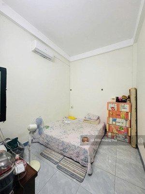 bán nhà 2 tầng ngay chợ hoà xuân - đường lê thận